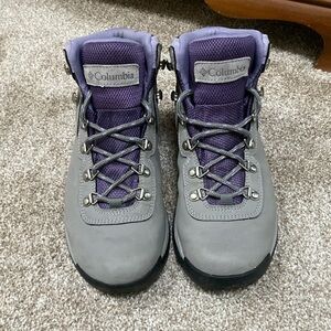 Columbia Hiking Boots, Size 7.5